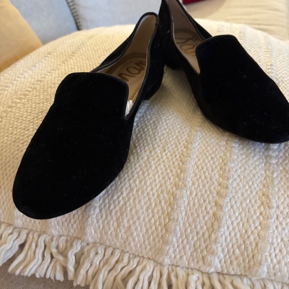 Sam Edelman Velvet smoking slipper - Picture 4 of 5